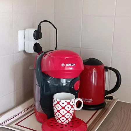 Maison Mitoyenne 700m De La Parking Prive *